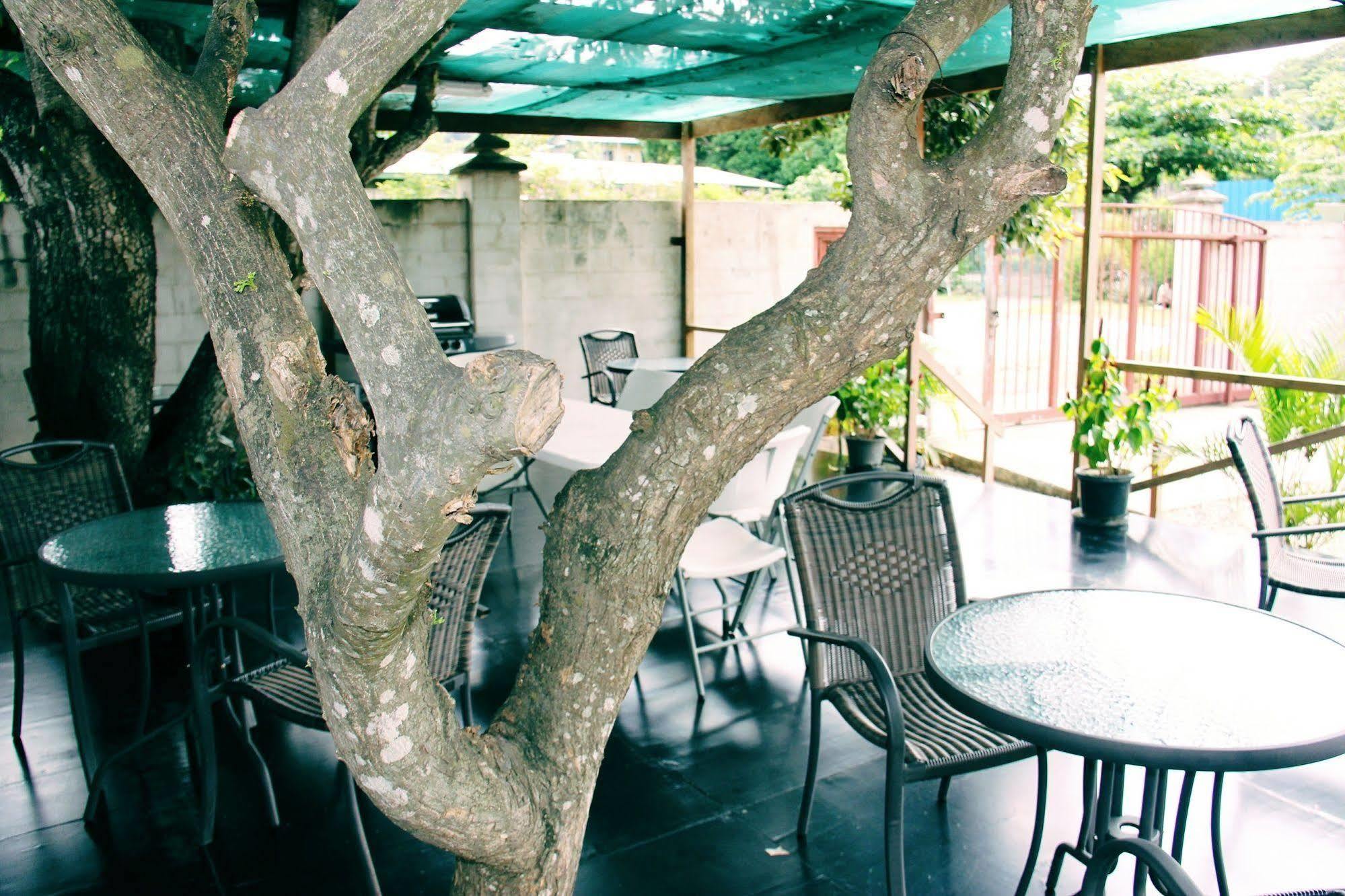 Citi Serviced Apartments & Motel - Lagatoi Place 莫尔兹比港 外观 照片